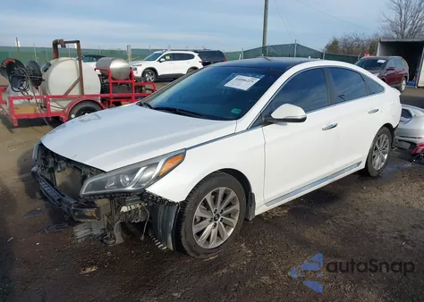 2015 Hyundai Sonata Sport z USA, uszkodzony, nr VIN 5NPE34AF8FH208288